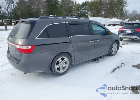 2013 Honda Odyssey Touring/Touring Elite z USA, uszkodzony, nr VIN 5FNRL5H95DB035008